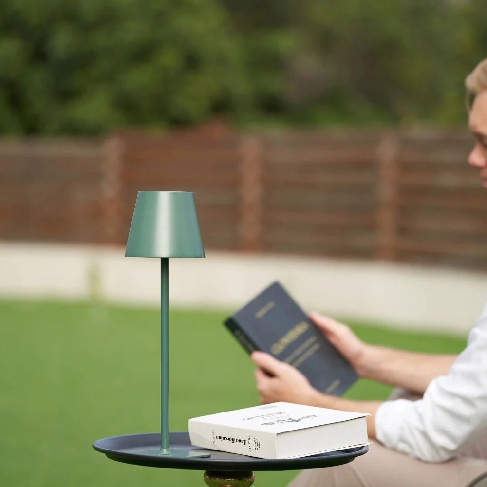 Velzora - Lampe de table haute en fer minimaliste | Velzora