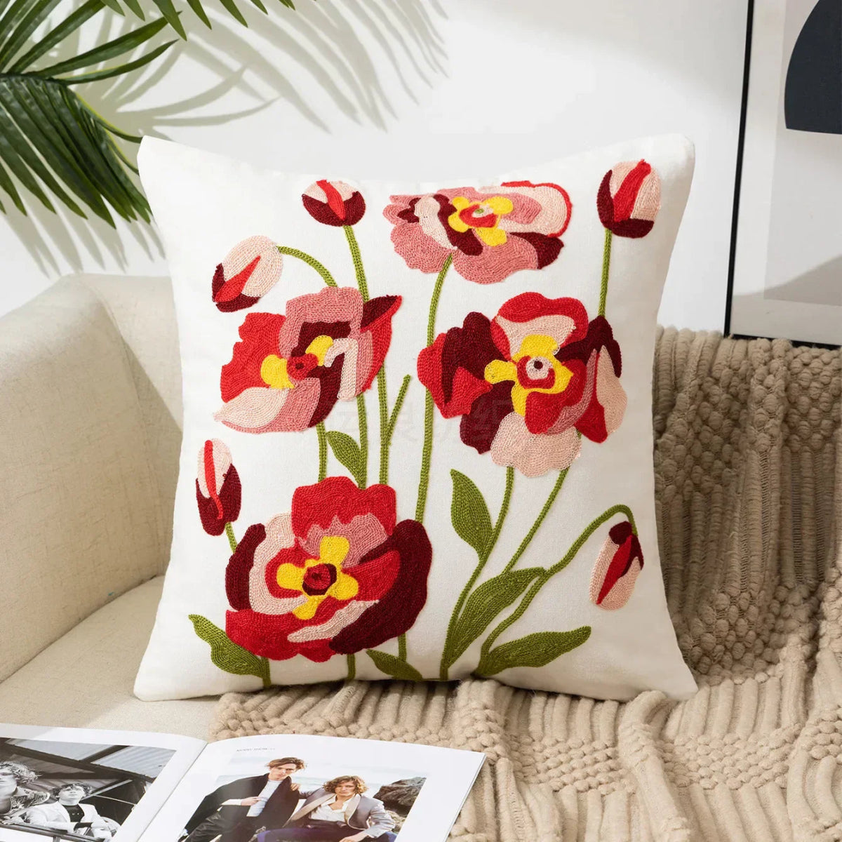 Velzora - Housse de coussin en coton brodé – Motif floral rustique | Velzora