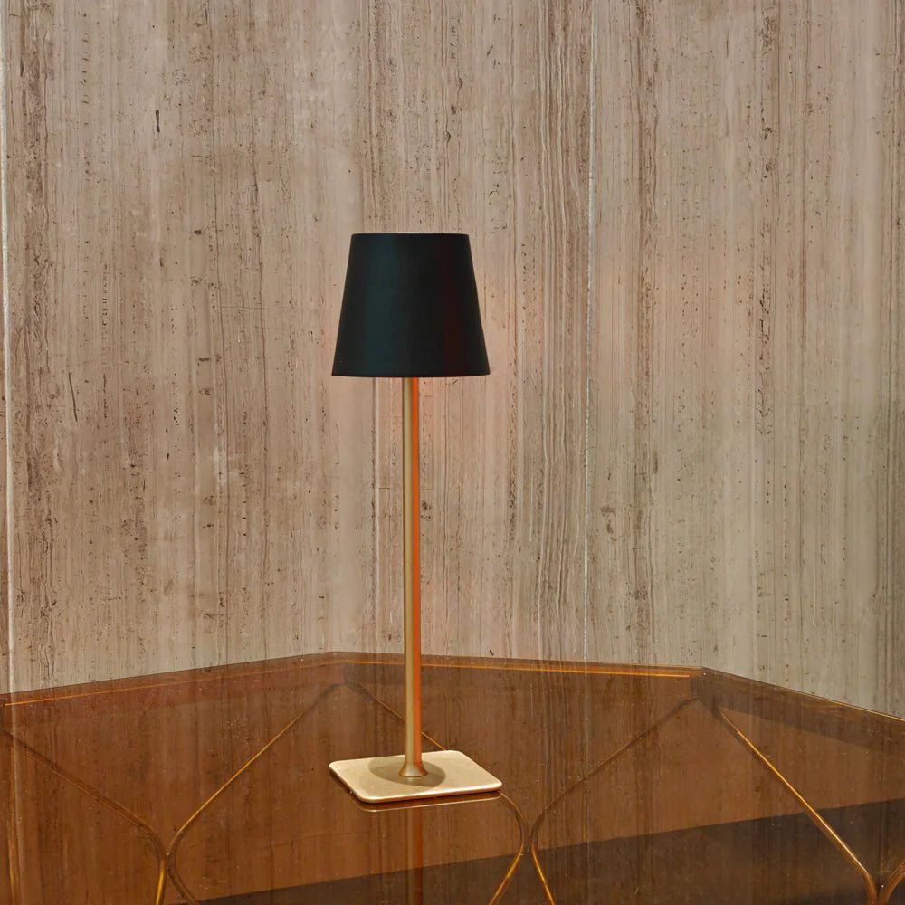 Velzora - Lampe de table haute en fer minimaliste | Velzora