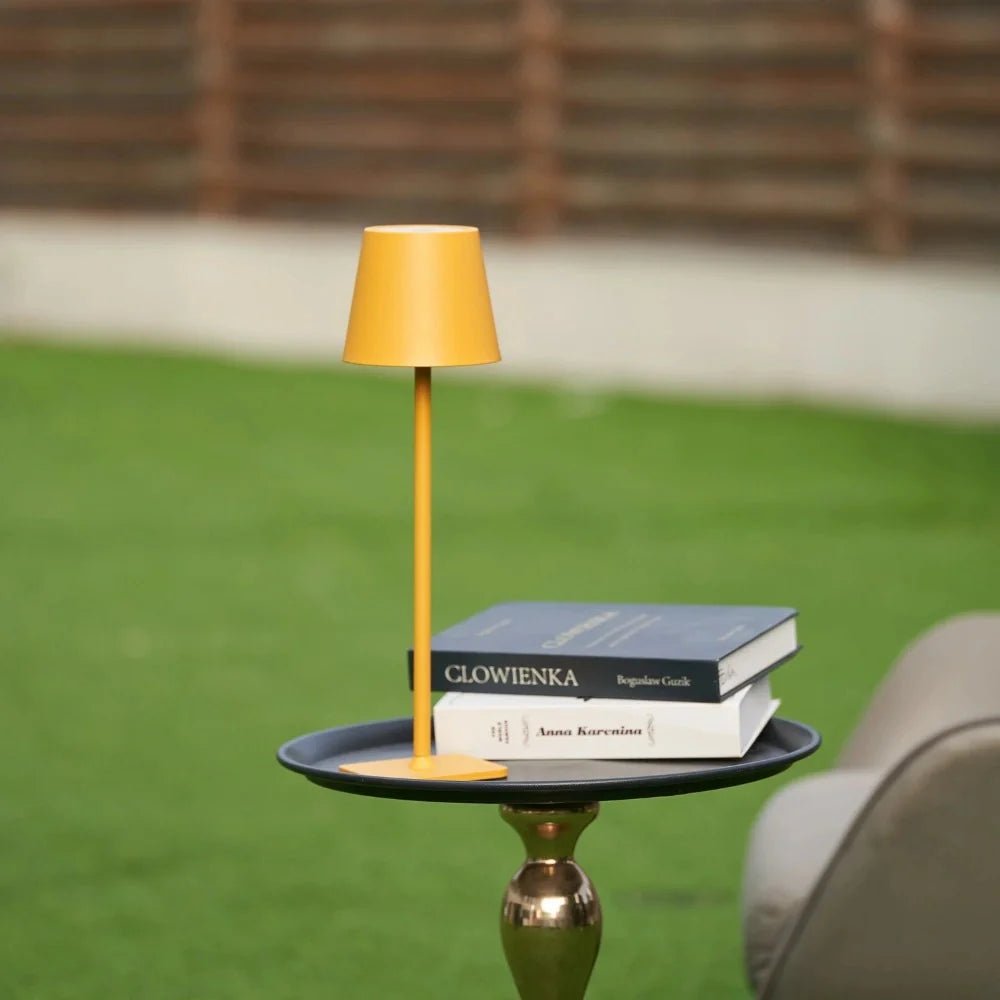 Velzora - Lampe de table haute en fer minimaliste | Velzora