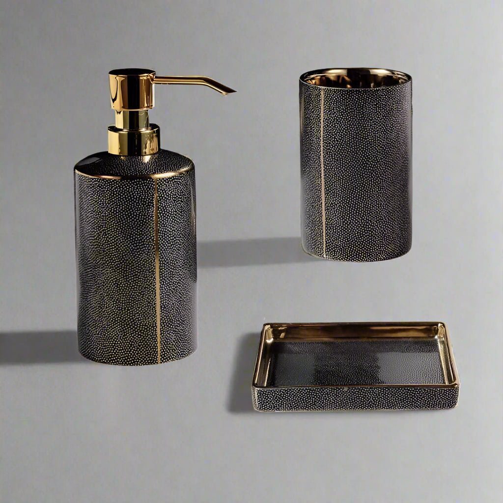 Velzora - Ensemble accessoires salle de bain céramique bords dorés | Velzora