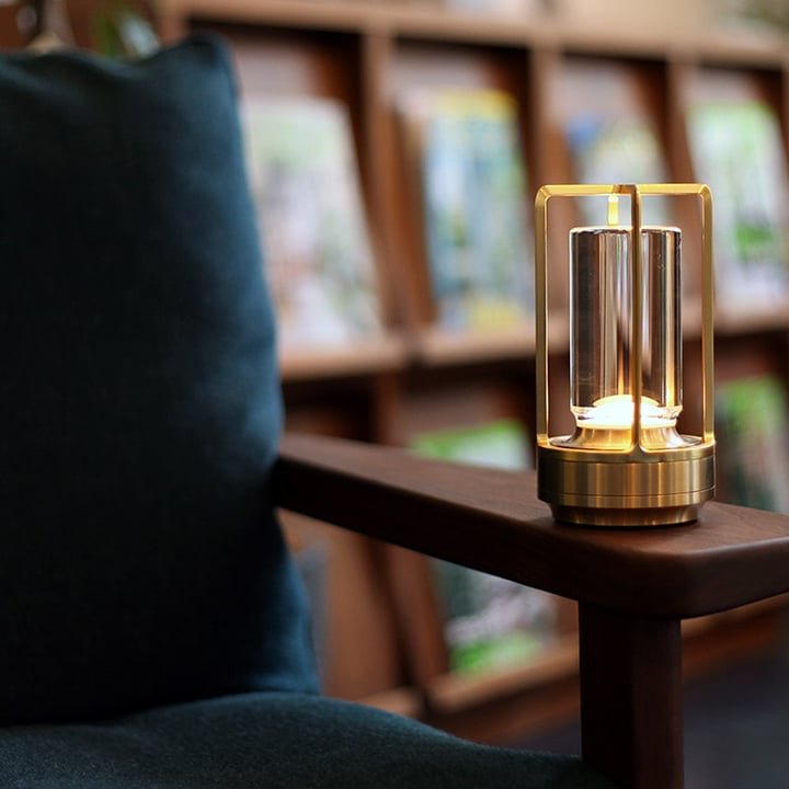 Velzora - Lampe de table dimmable en cristal et métal texturé | Velzora