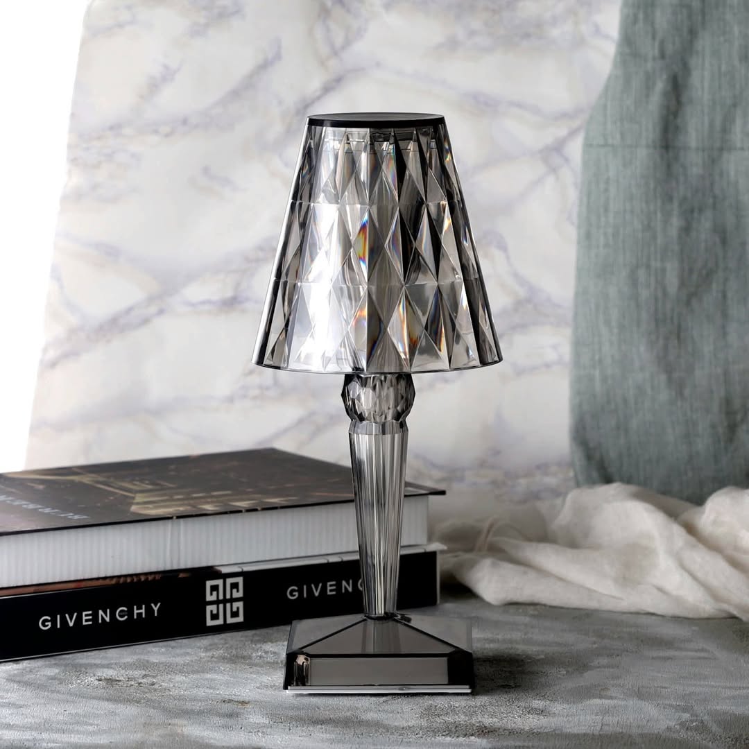 Velzora - Lampe de table en cristal acrylique texturé | Velzora