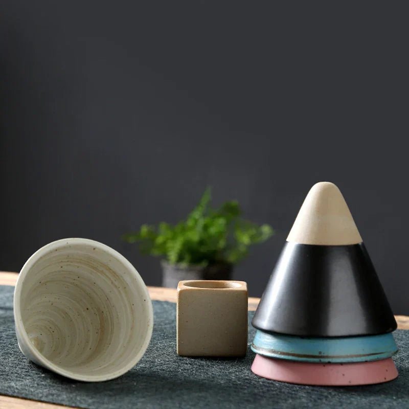 Velzora - Tasse en céramique japonaise faite main, forme conique | Velzora