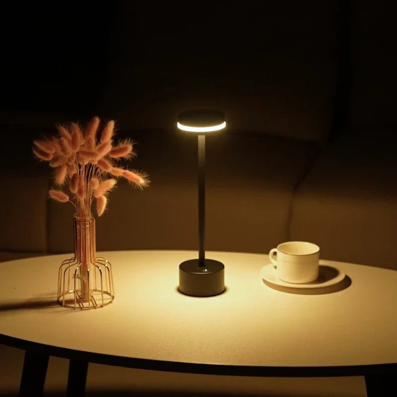 Velzora - Lampe de table aluminium rechargeable, intensité réglable | Velzora