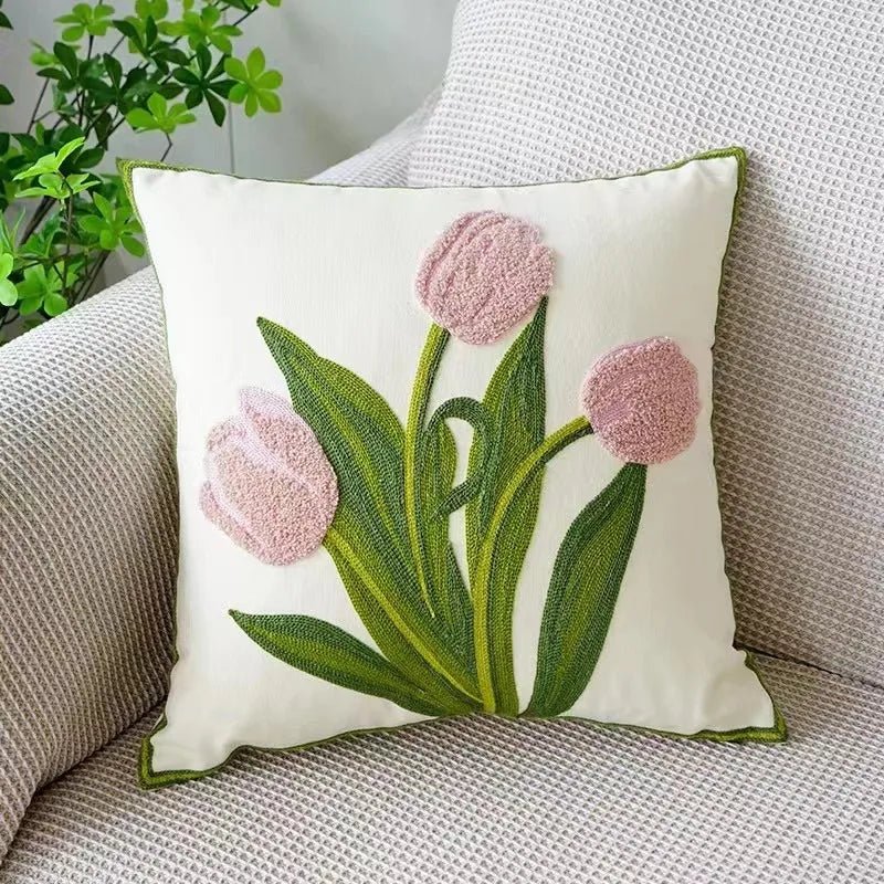 Velzora - Housse de coussin en coton brodé – Motif floral rustique | Velzora