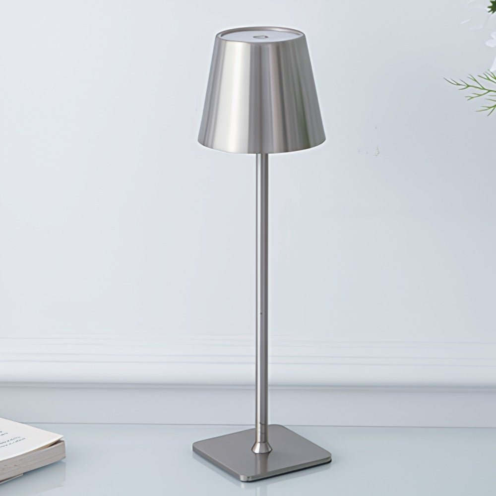 Velzora - Lampe de table haute en fer minimaliste | Velzora