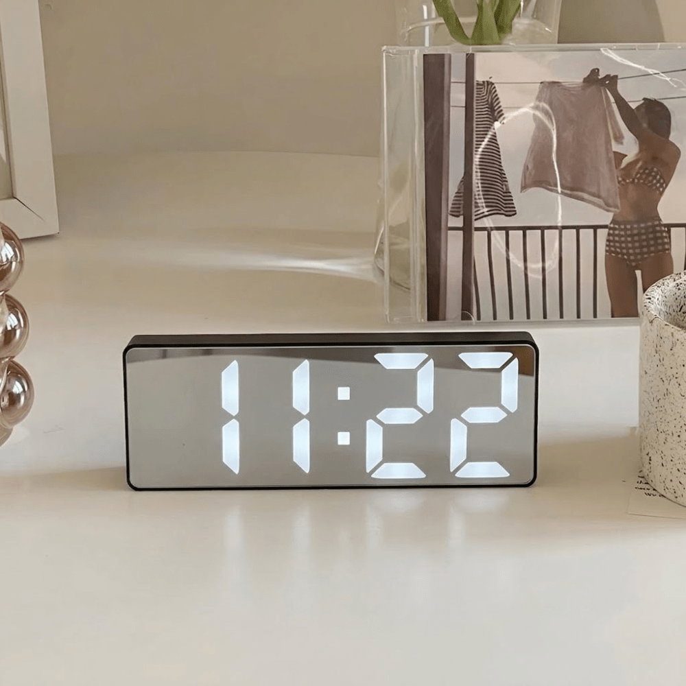 Velzora - Réveil numérique miroir LED design minimaliste en ABS
