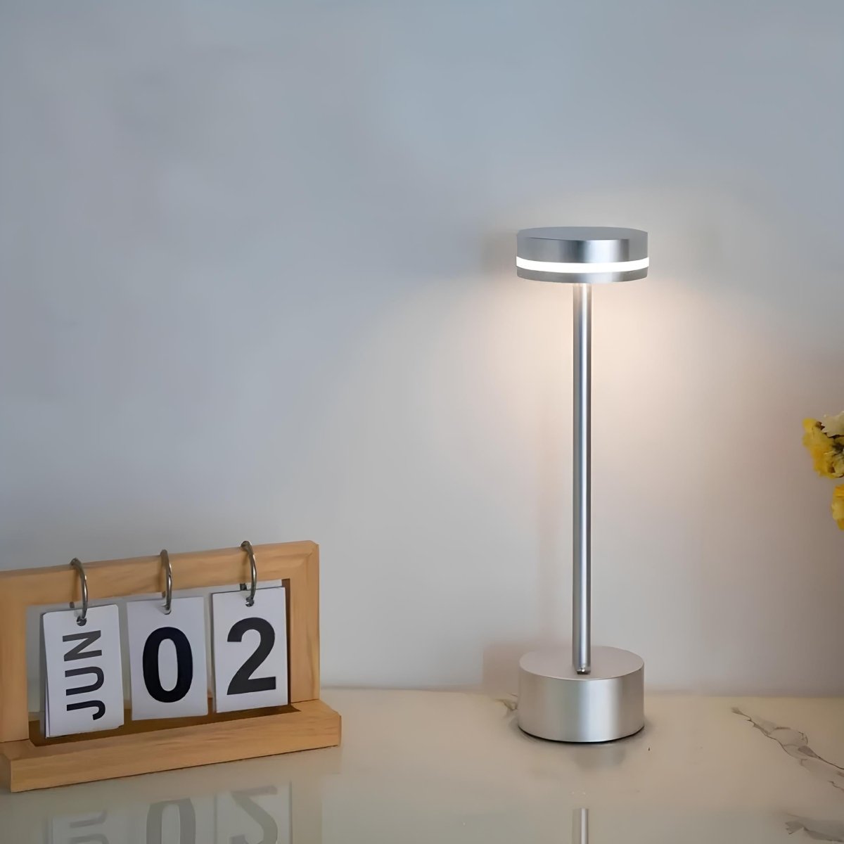 Velzora - Lampe de table aluminium rechargeable, intensité réglable | Velzora