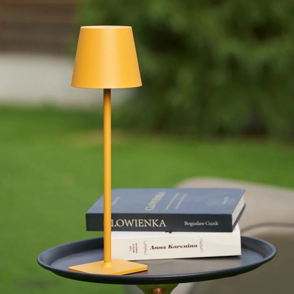 Velzora - Lampe de table haute en fer minimaliste | Velzora