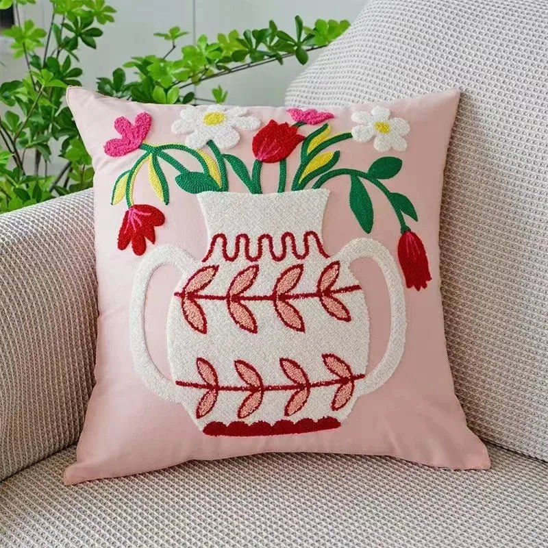 Velzora - Housse de coussin en coton brodé – Motif floral rustique | Velzora